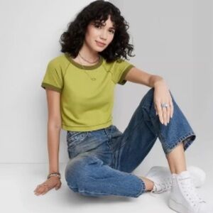 NWT Wild Fable Women's Short Sleeve Crop T-Shirt in Lime Green Size Medium
